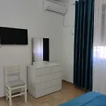 Villa 7 *