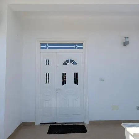 7 Villa